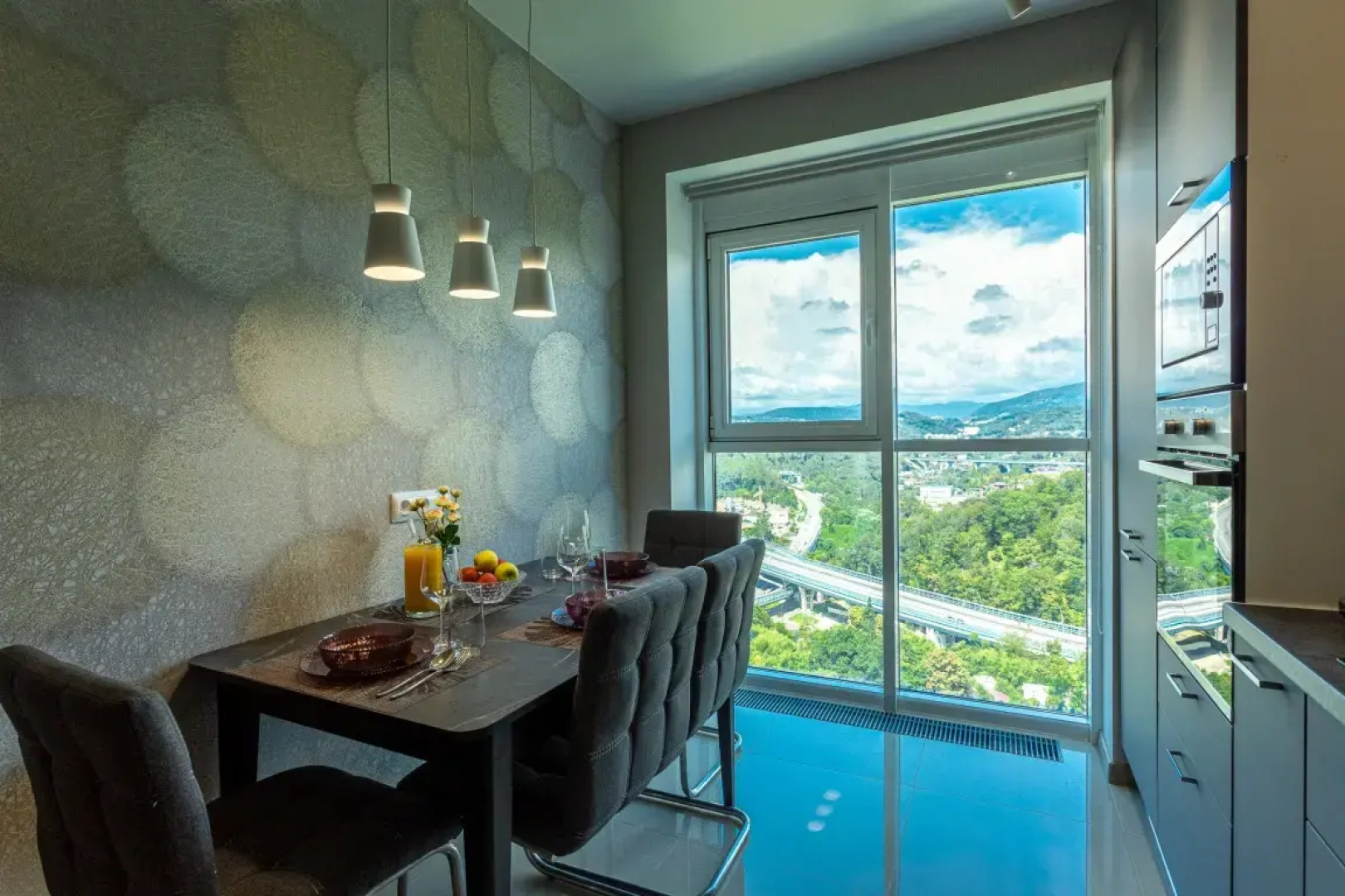 Апартаменты Сочи Парк Lamare Двухкомнатные с Панорамным Видом на Горы