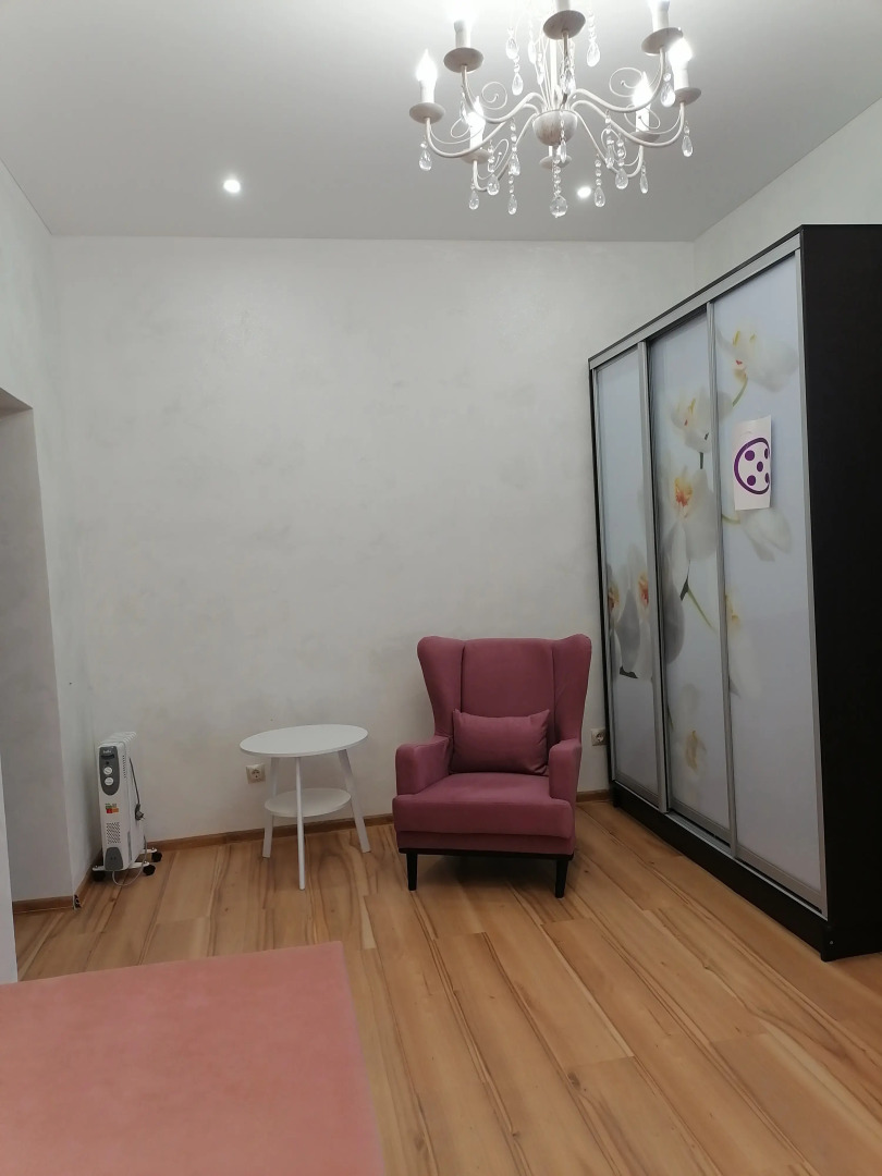 Меблированные Комнаты в Домe Счастья