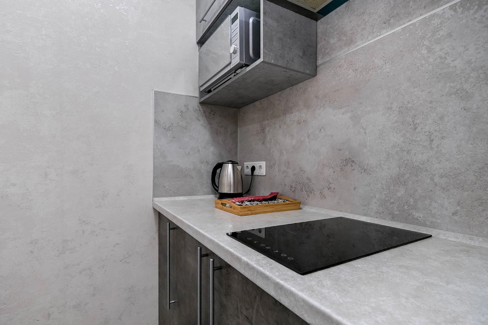 Однокомнатная квартира около жд вокзала на улице Ленина 81