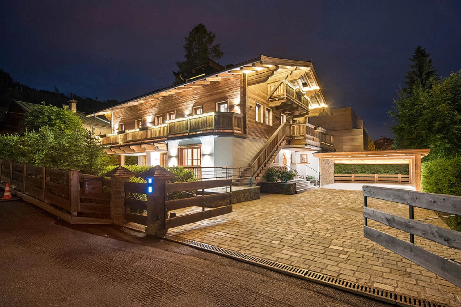 Вилла Lovely Chalet Kitzbuhel