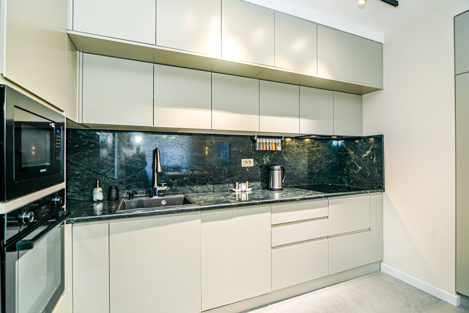 Апартаменты VIP on Sabah Residence Sea View
