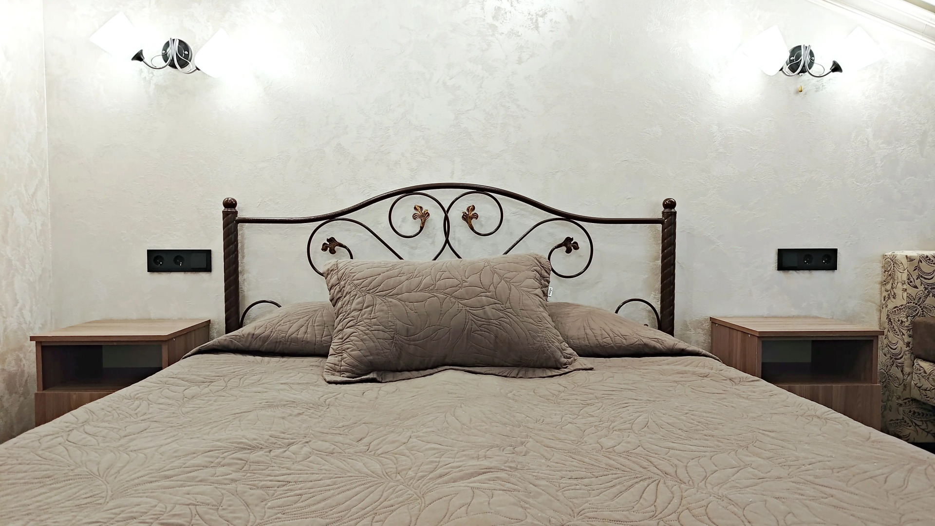 Апартаменты с Панорамным Видом на Горы и Открытым Балконом