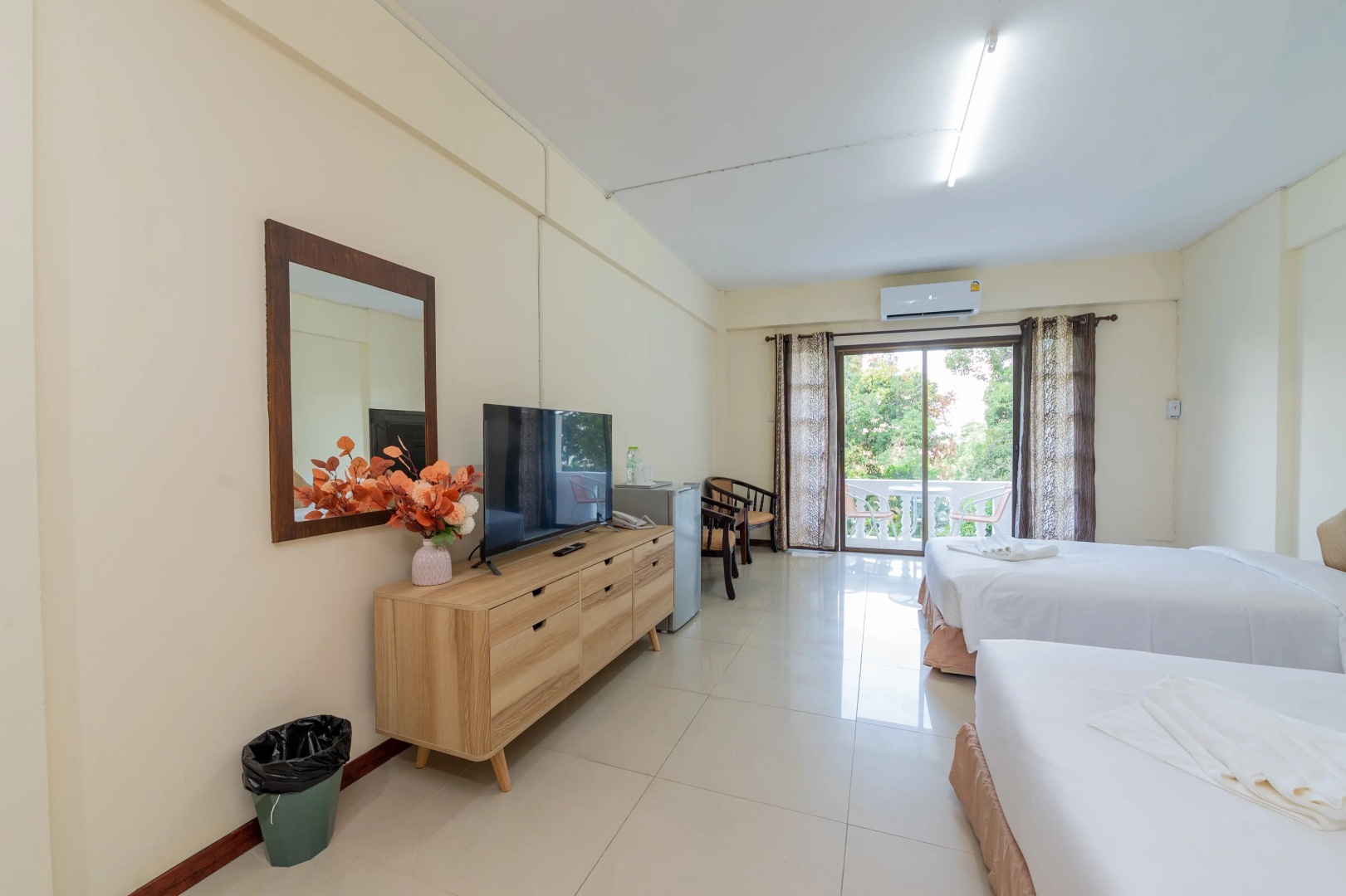Отель Hillside Resort Pattaya