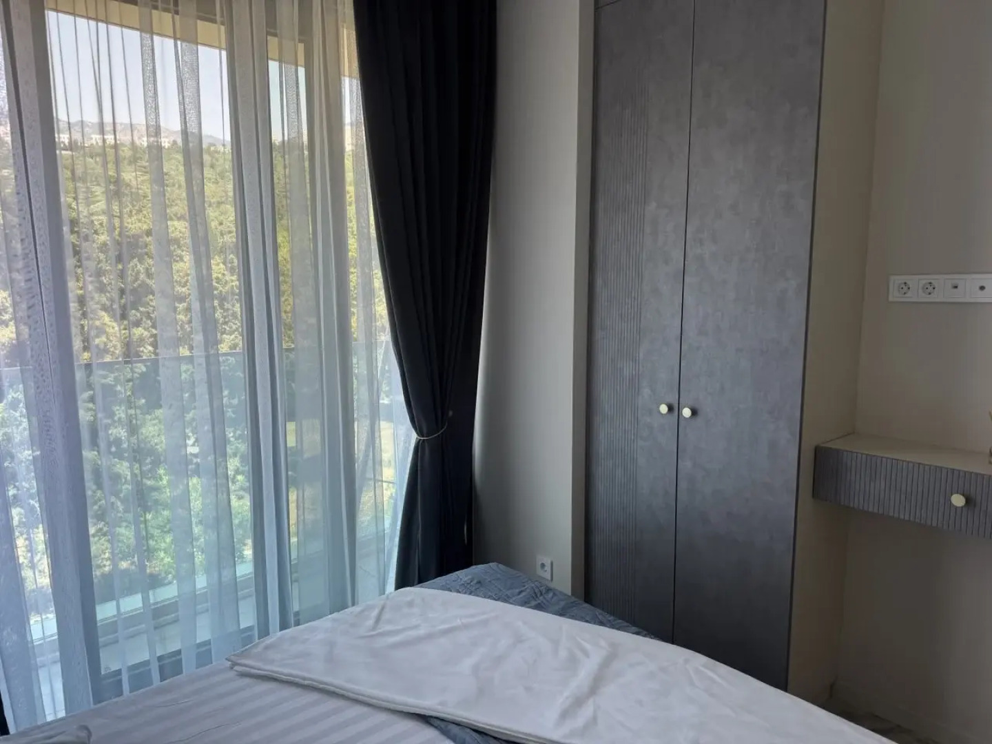 Апартаменты Скай Плаза с видом на Массандровский парк