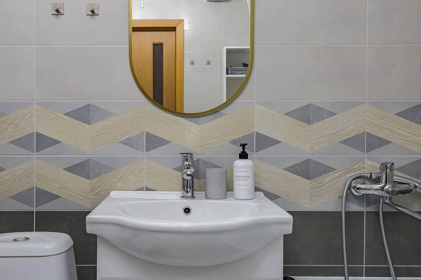 Квартира Обломов на Волжской Набережной 17