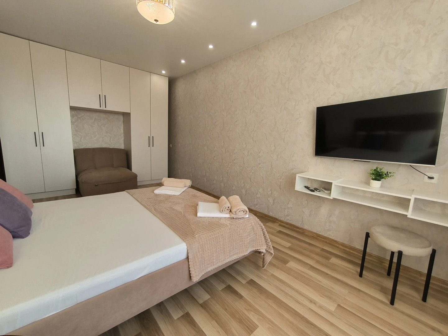 Апартаменты 1к у Херсонеса, ТЦ Муссон на 3 Гостя в 15 Мин. от Пляжа с Отличным Видом