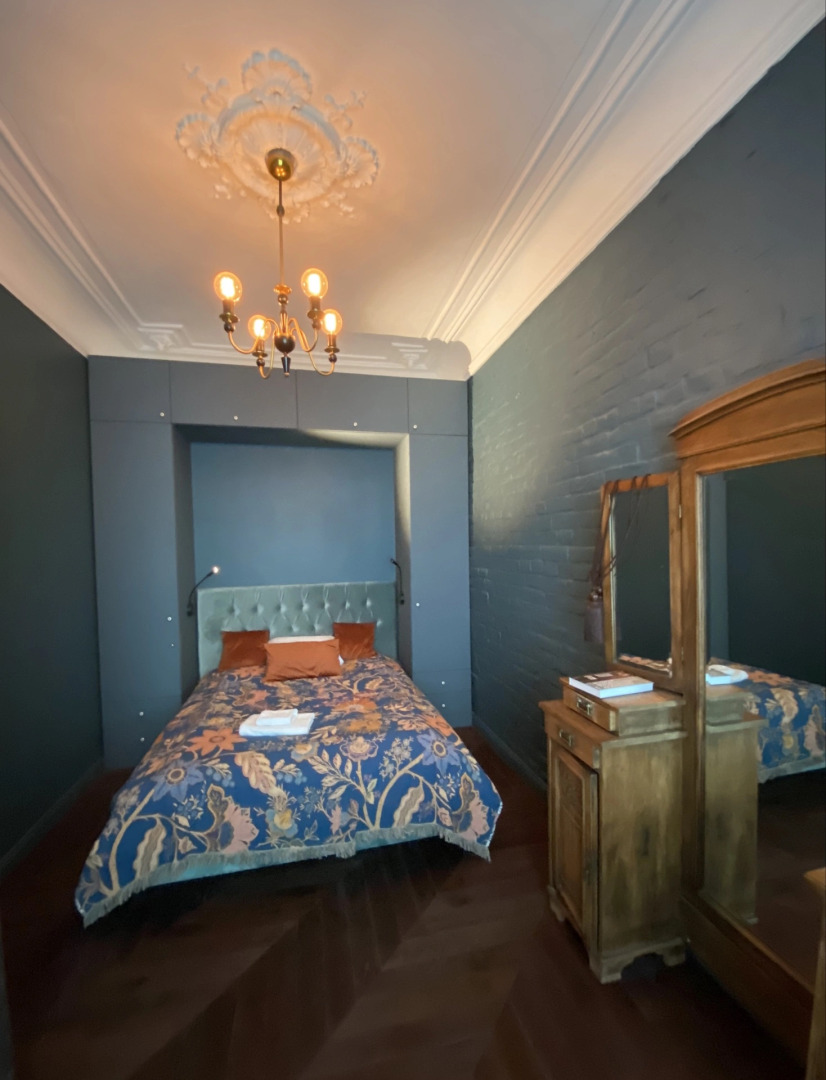 Квартира Дизайнерская с Большой Гостиной и Камином