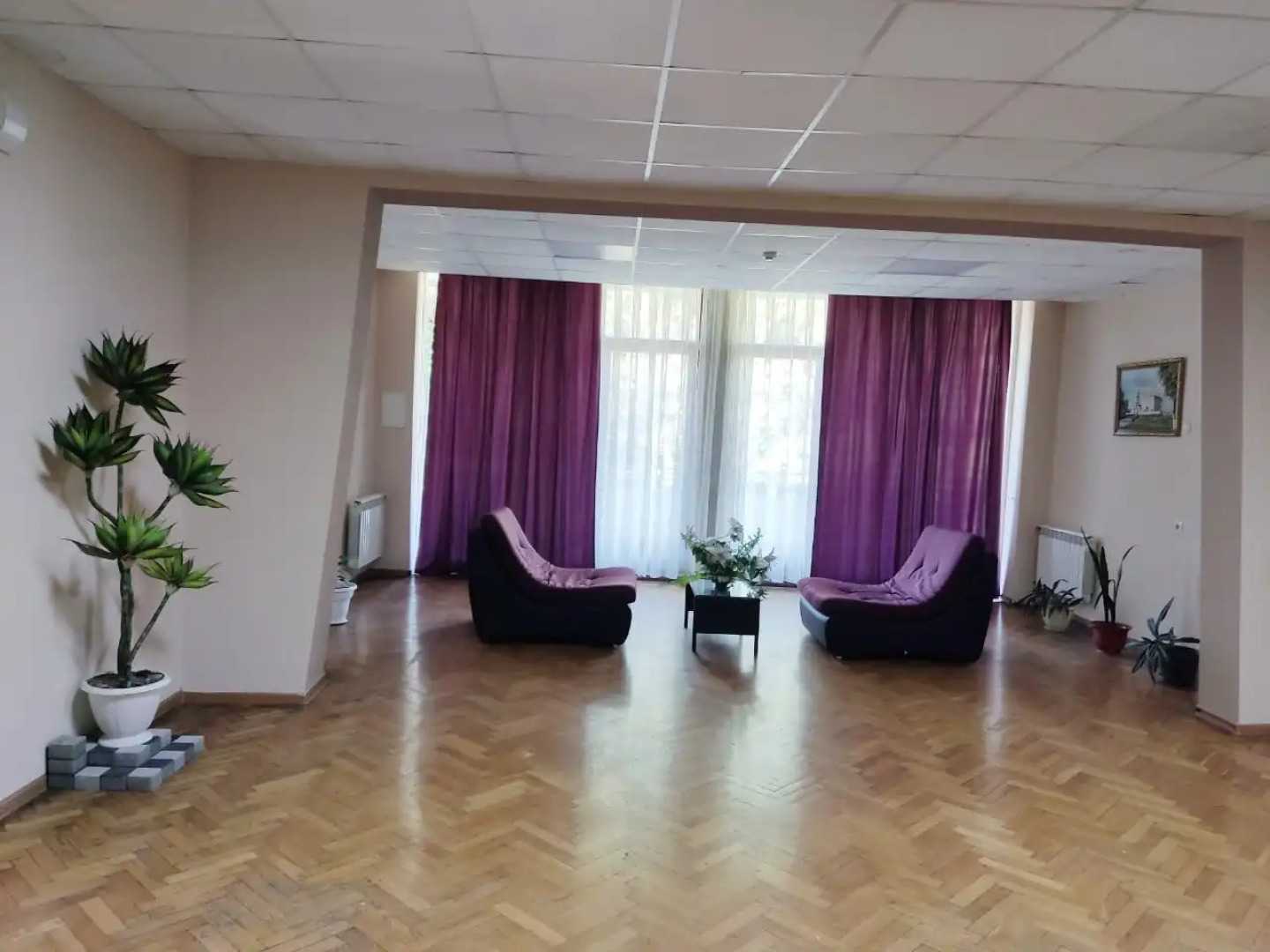 Апартаменты Светлана-Центр у моря с видом на сквер и центр