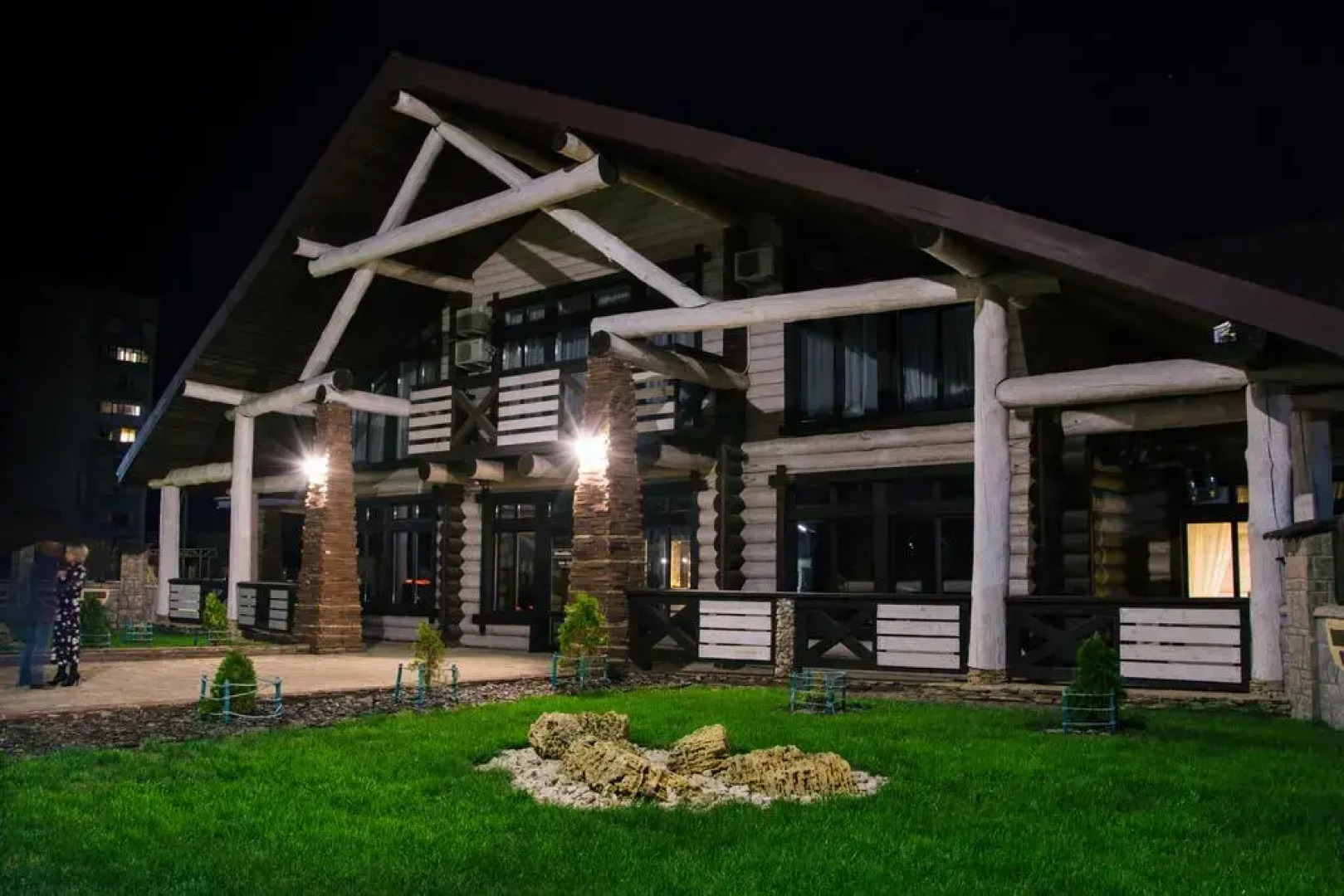 Отель WoodHouse