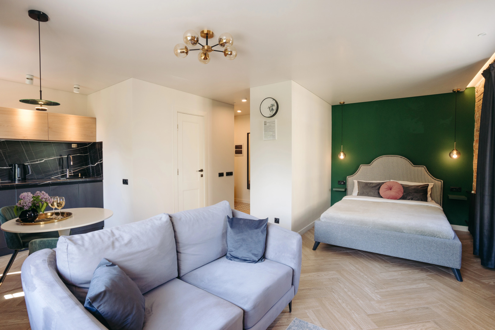 Апартаменты Live in Karelia на Луначарского 3