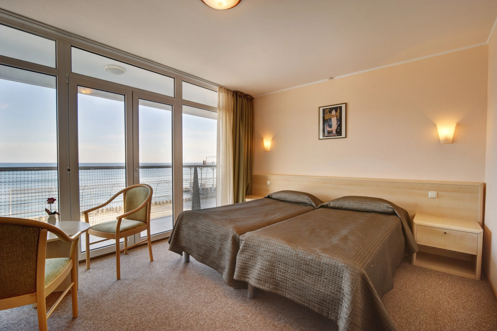 Отель Левант