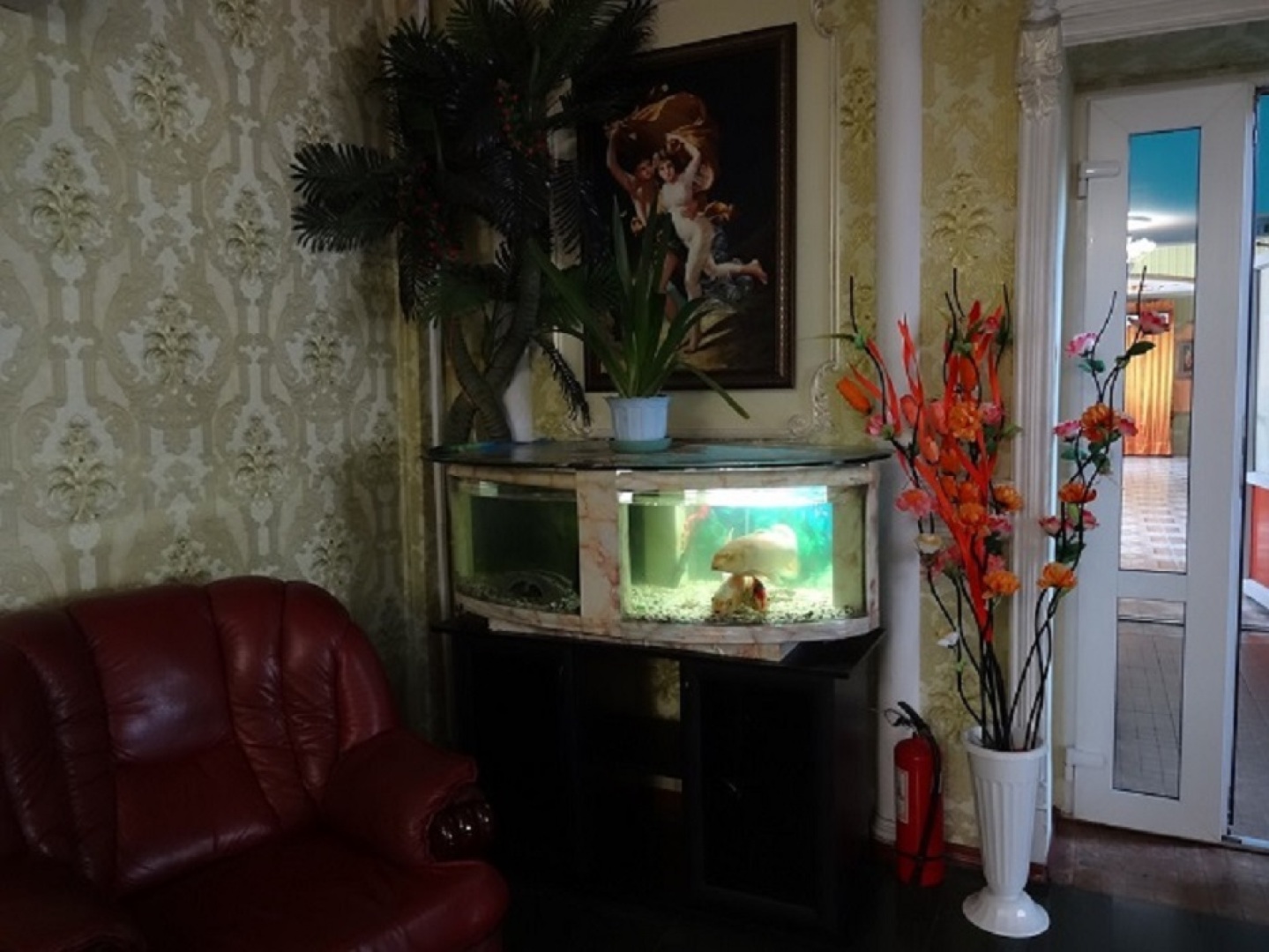 Отель Лотос