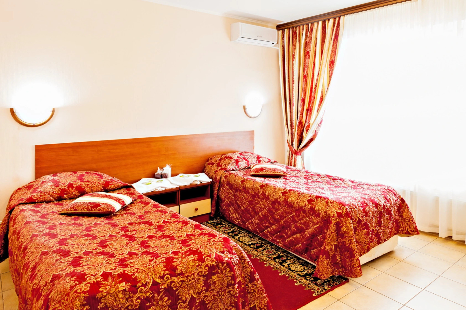 Отель Электрон