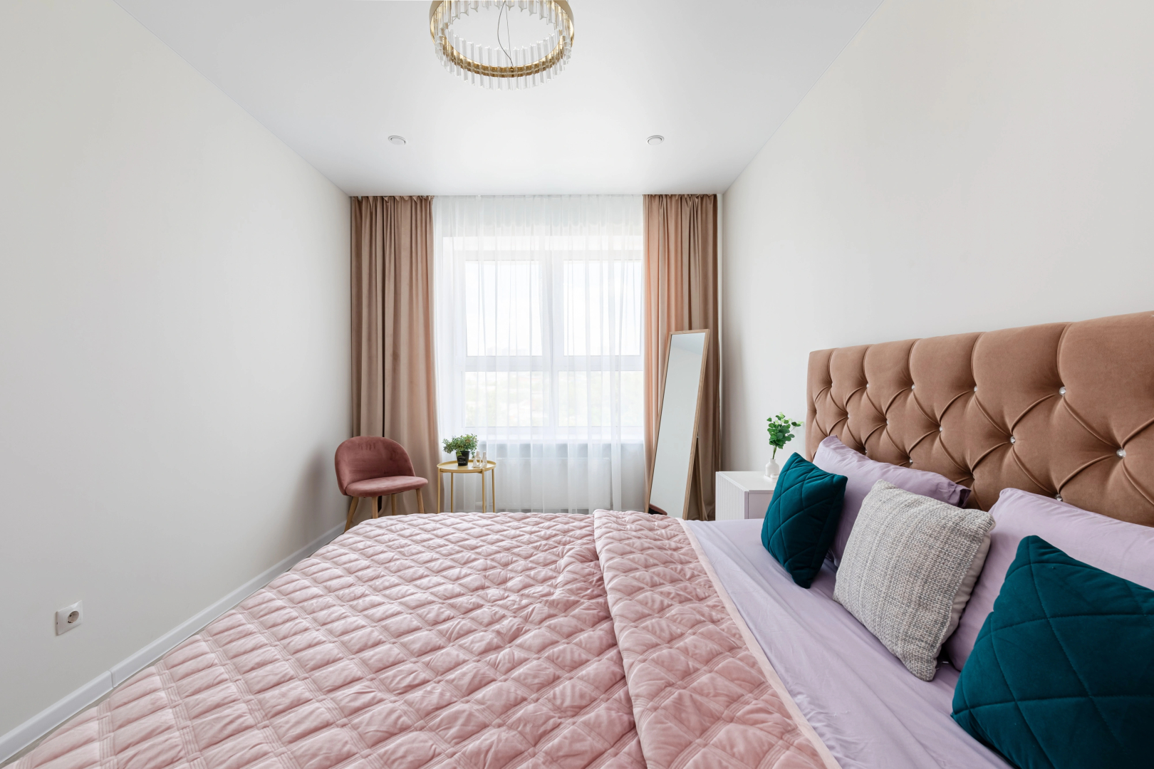 Апартаменты LS 4-х Комнатная большая Журавли