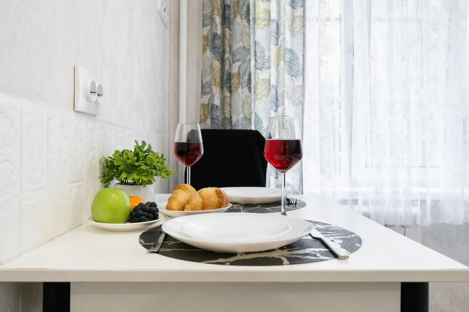 Апартаменты Дизайнерские Natali  на метро Зюзино