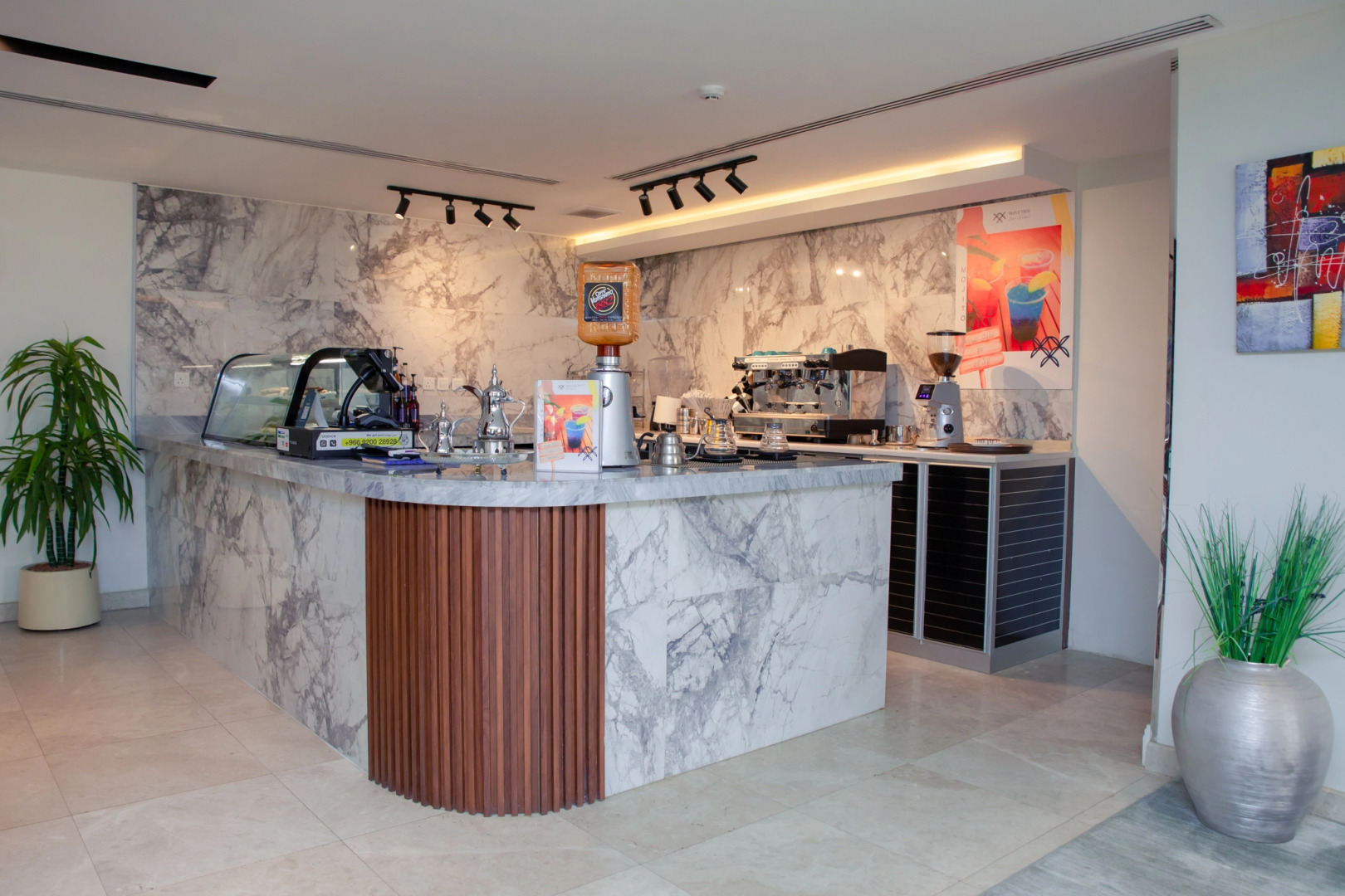 Отель Triple Tree