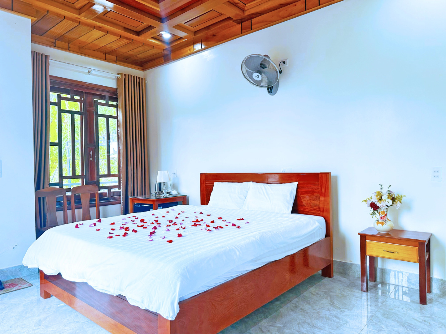 Отель The Hillside Homes