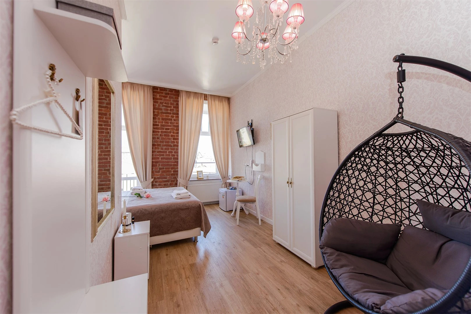 Отель Art Nuvo Palace