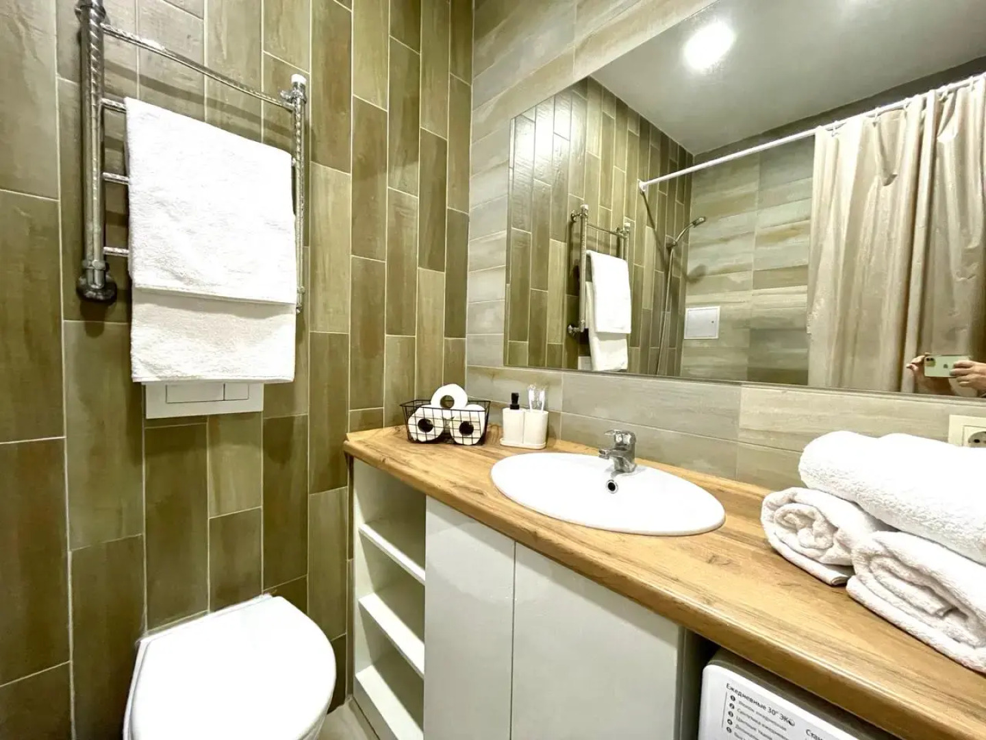 Апартаменты Студия День Ночь с Видом На Горы