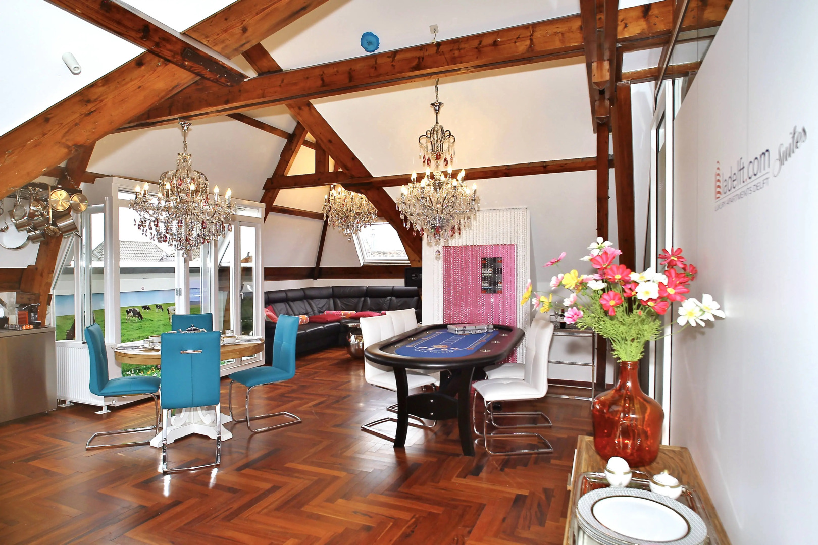 Апартаменты Luxury Apartments Delft Suites