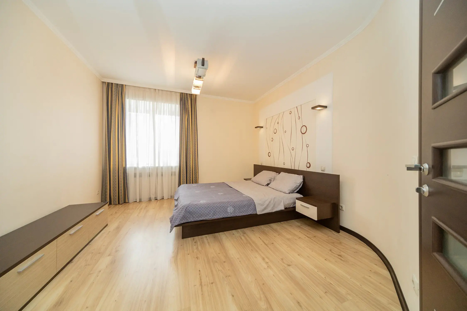 Квартира Большая Уютная Квартира в Центре Перми