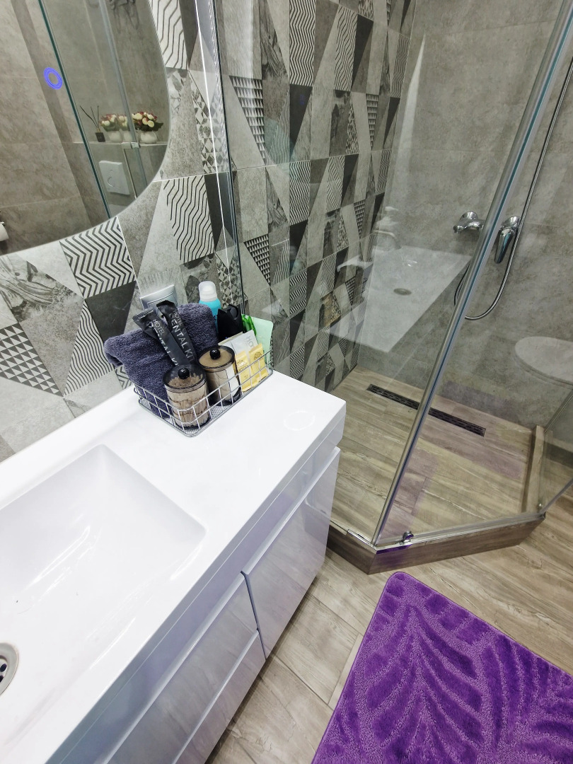 Апартаменты двухкомнатные  в новостройке