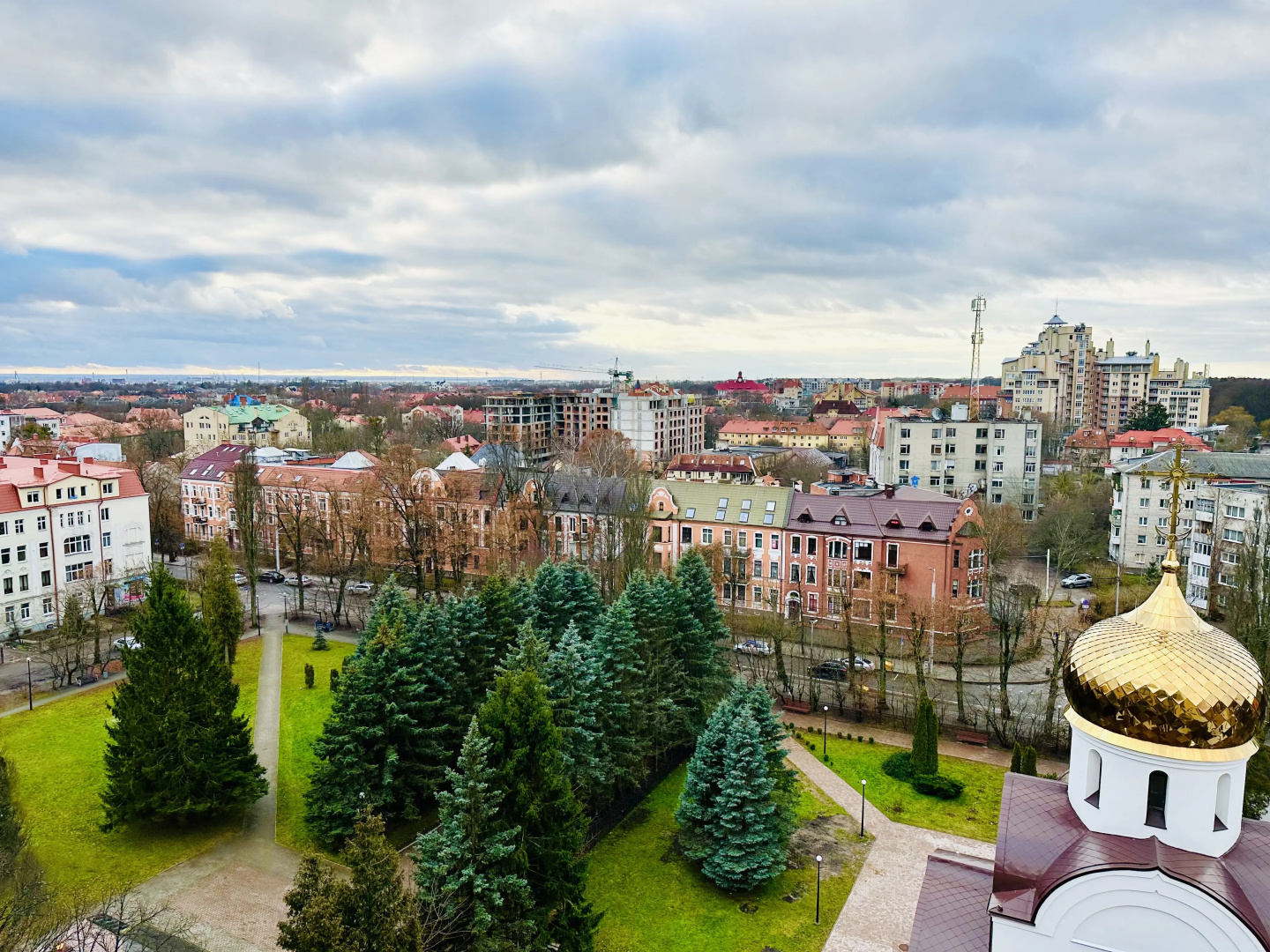 Квартира класса комфоpт плюс с красивым видом из окна в историческом центре города Амалиенау