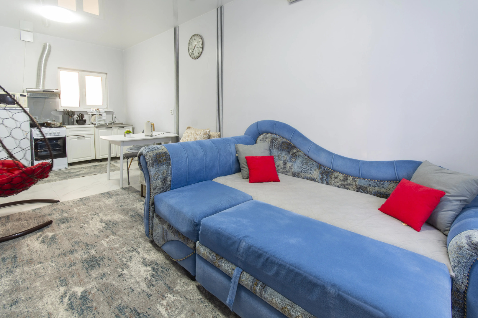 Частный дом Уютный дом-студия в центре города