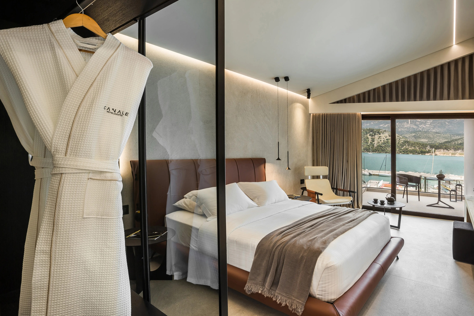 Отель Canale Hotel&Suites