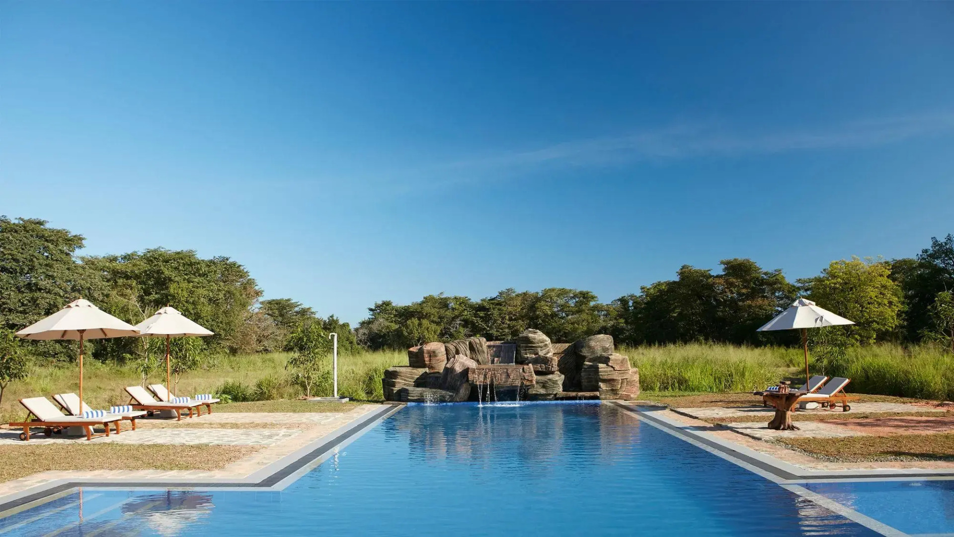 Отель Seerock The King's Domain