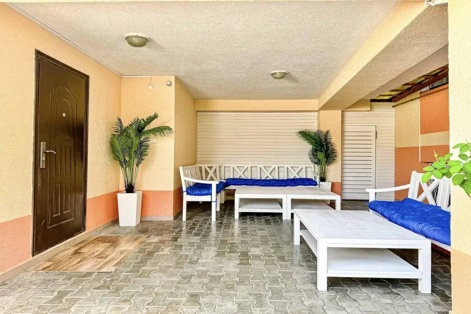 Отель Автор