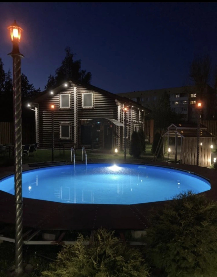 Дом с Бассейном