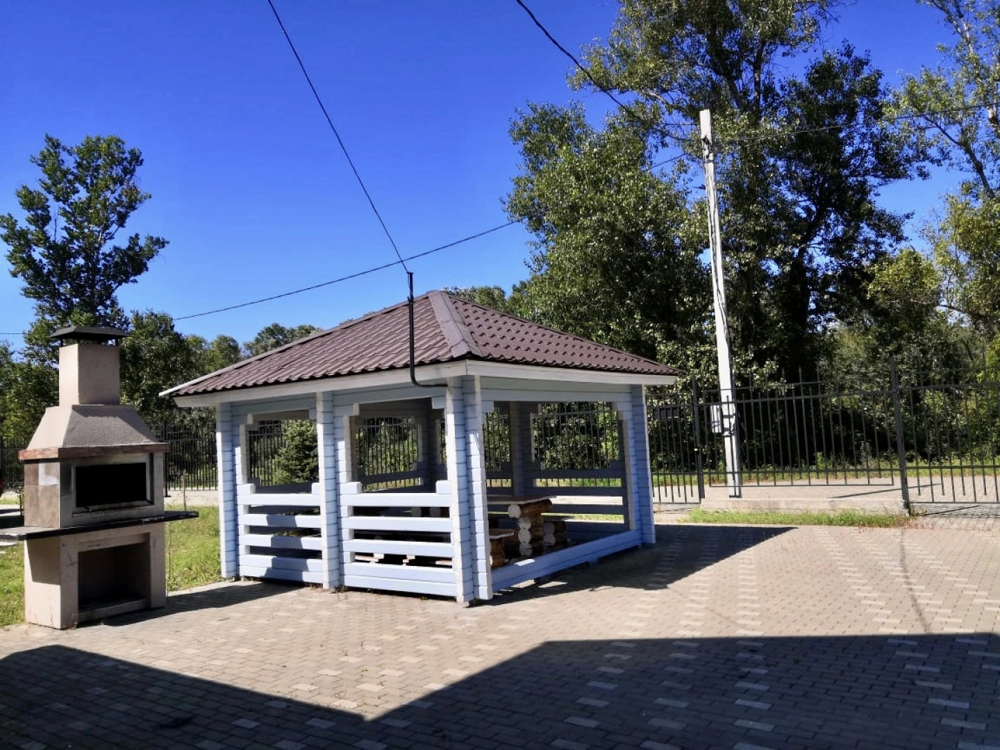 Гостевой дом Коттеджи в аренду Береговая 40