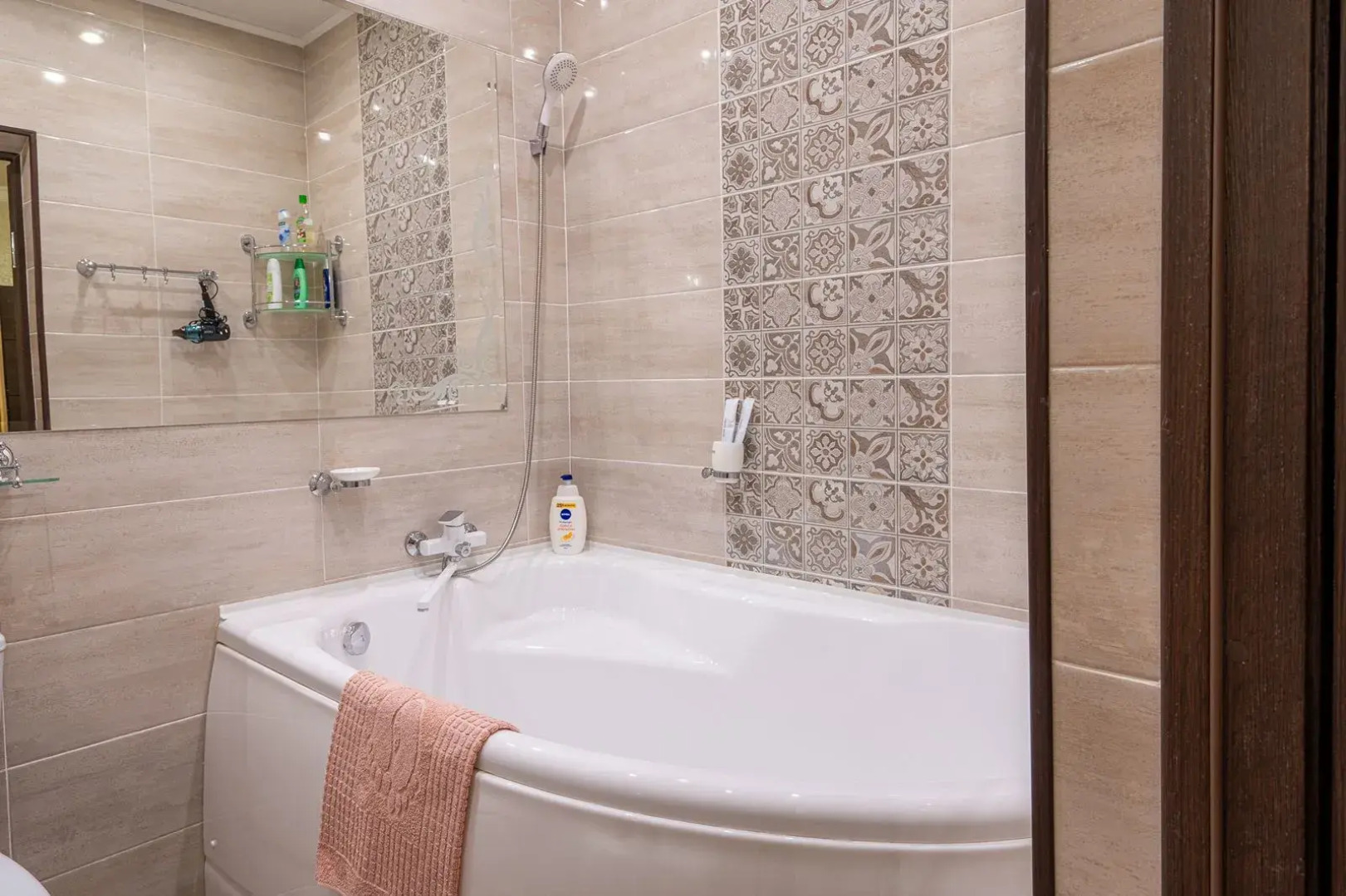 Апартаменты 5 звезд на Шамиля Джикаева 5А