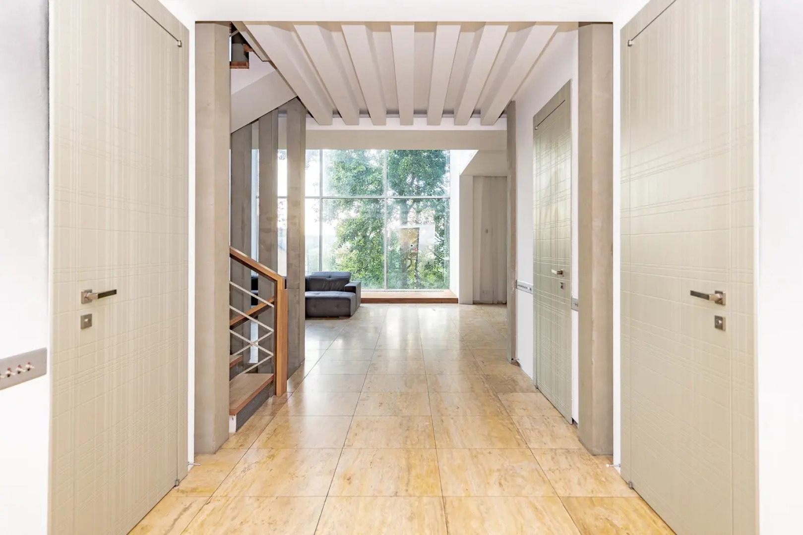 Коттедж Huse Современный с бассейном в Нахабино