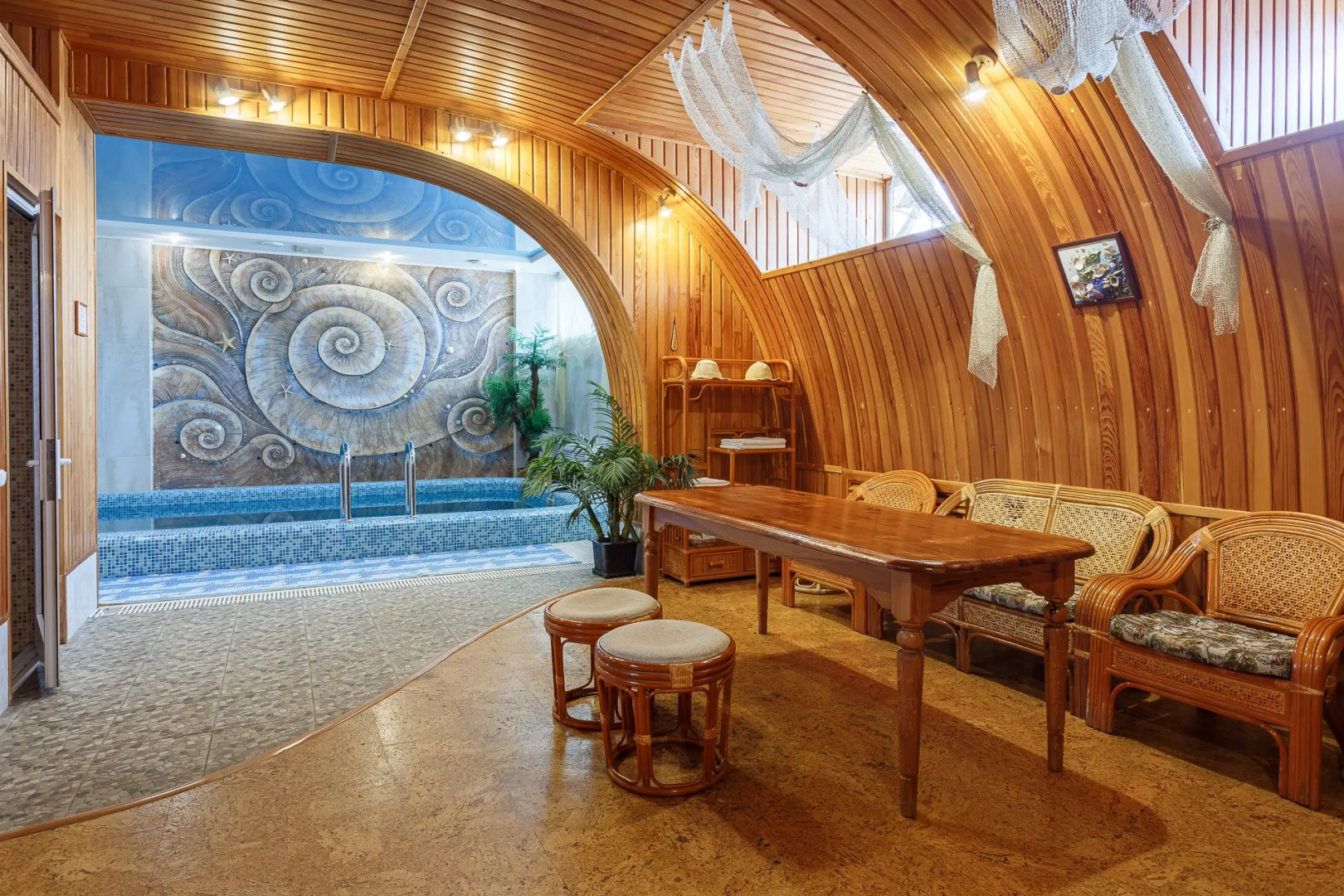 Отель Алмаз