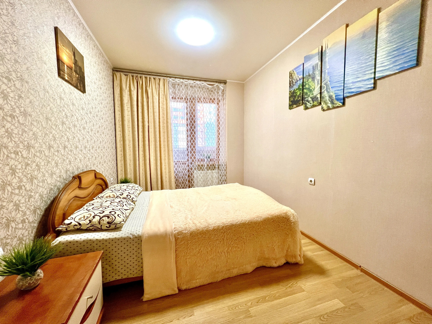 Апартаменты двухкомнатные на 13 этаже в ЖК Современник рядом с МТЛ-Арена