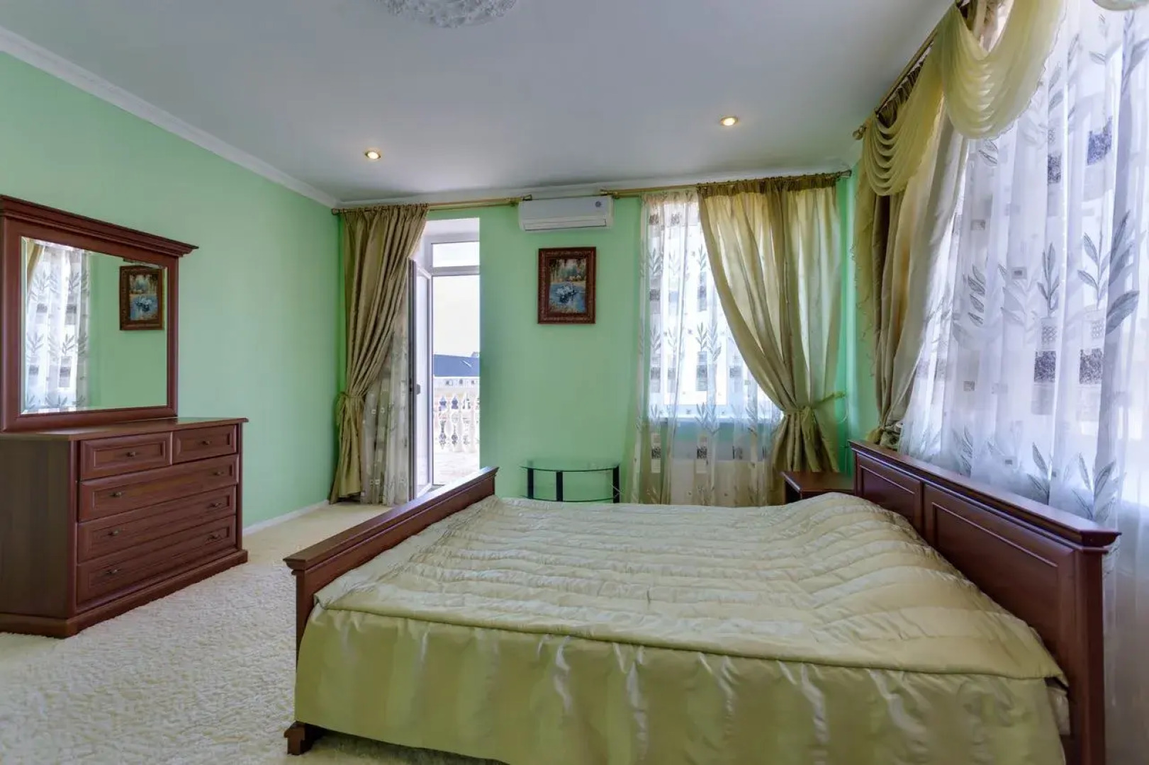 Вилла Аврора