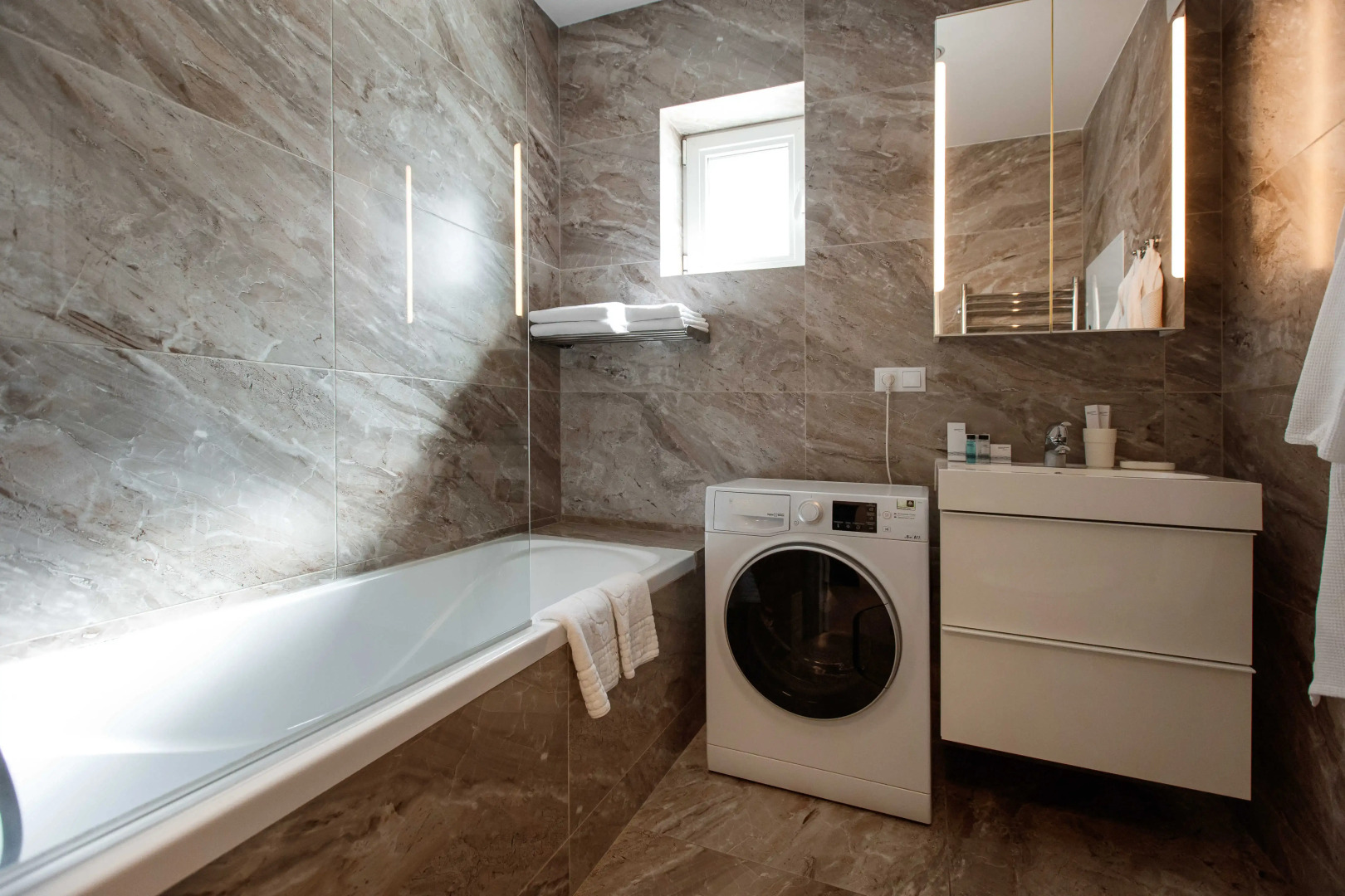 Апартаменты Комфорт с отдельной спальней и балконом