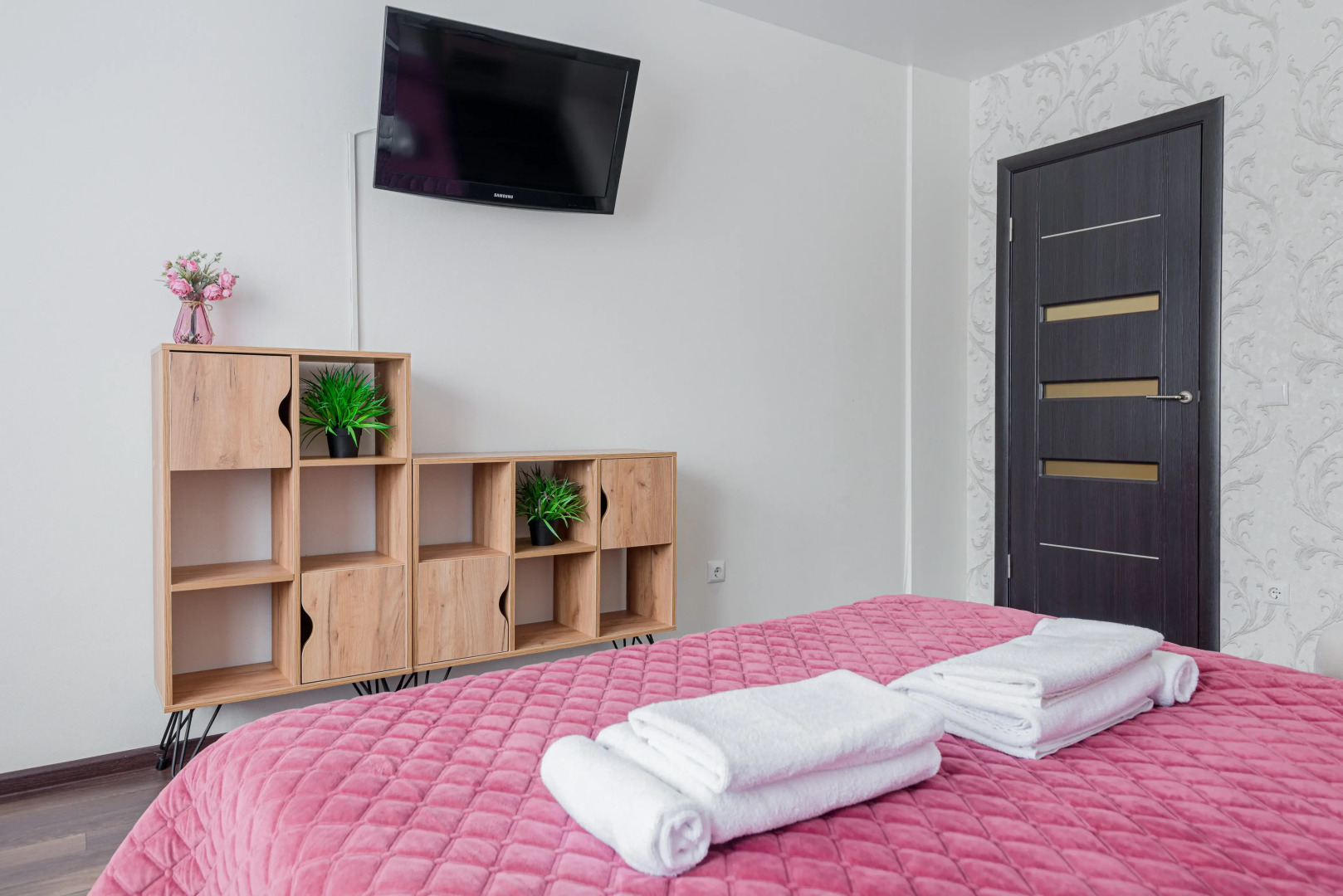 Квартира 1-к в центре на Ярмарочной 17 от RentAp, 5 сп.мест