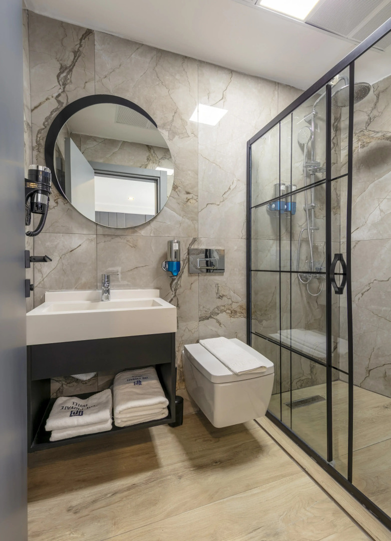 The Private Airport Hotel