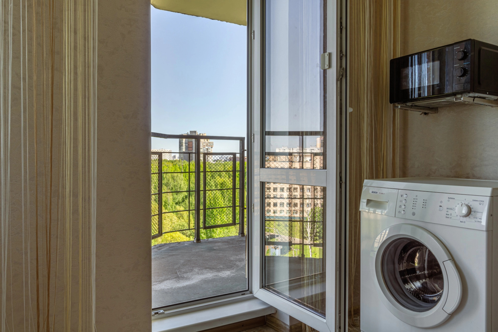 Квартира с балконом у госпиталя ветеранов