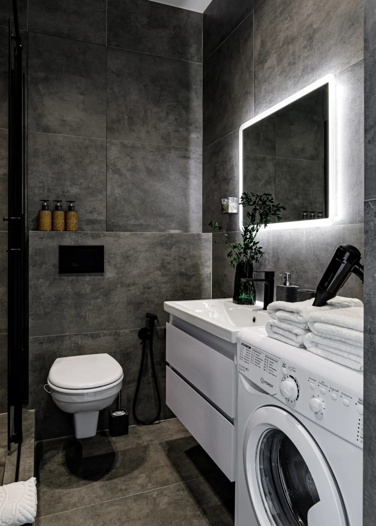 Апартаменты VIP студия с роскошной ванной у панорамного окна