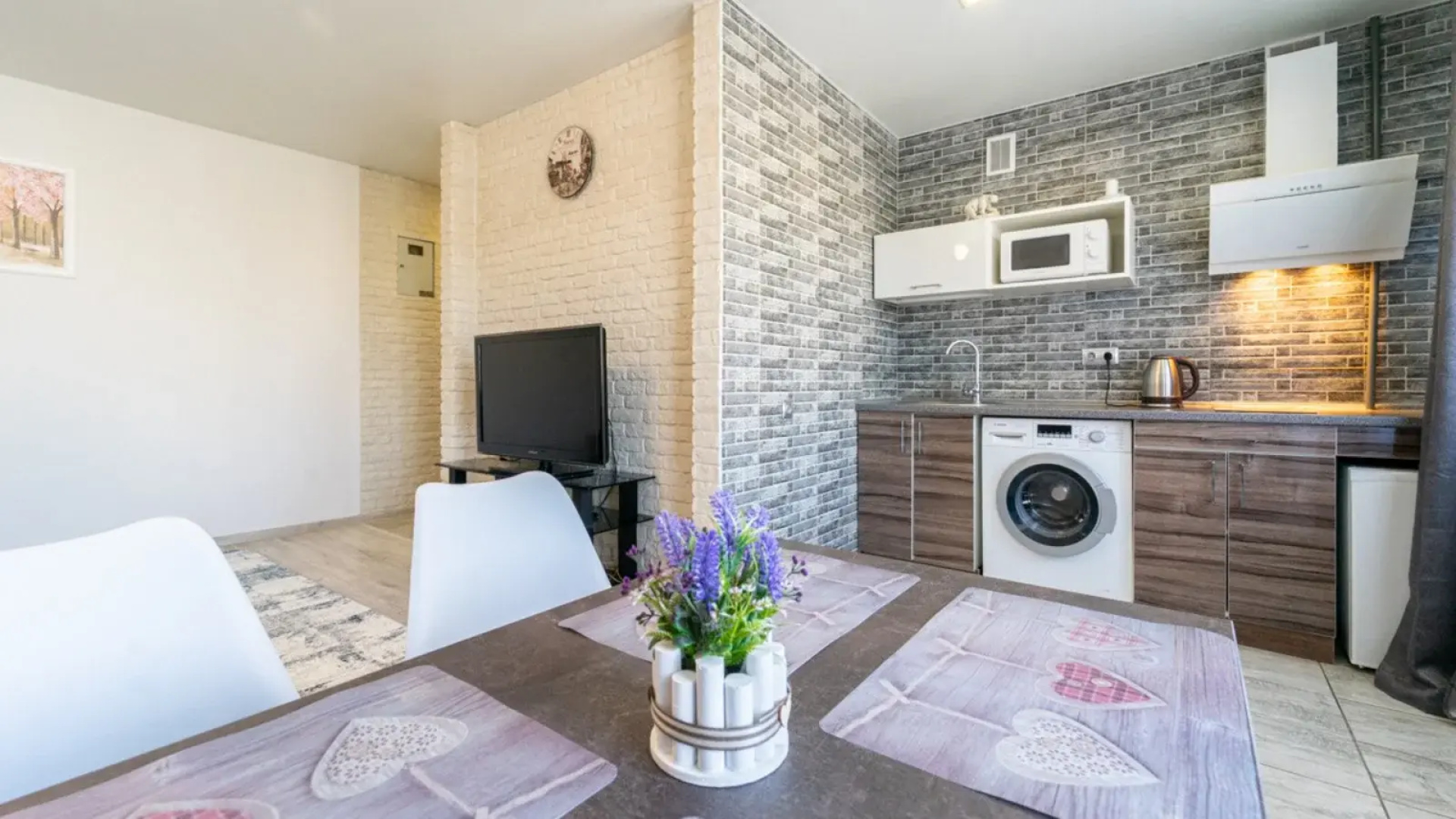 Апартаменты Apartments in the centre of Minsk on Pr. Nezavisimosti 52