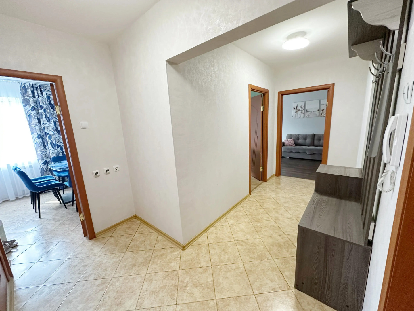 Квартира Двухкомнатная в 10 минутах пешком от набережной