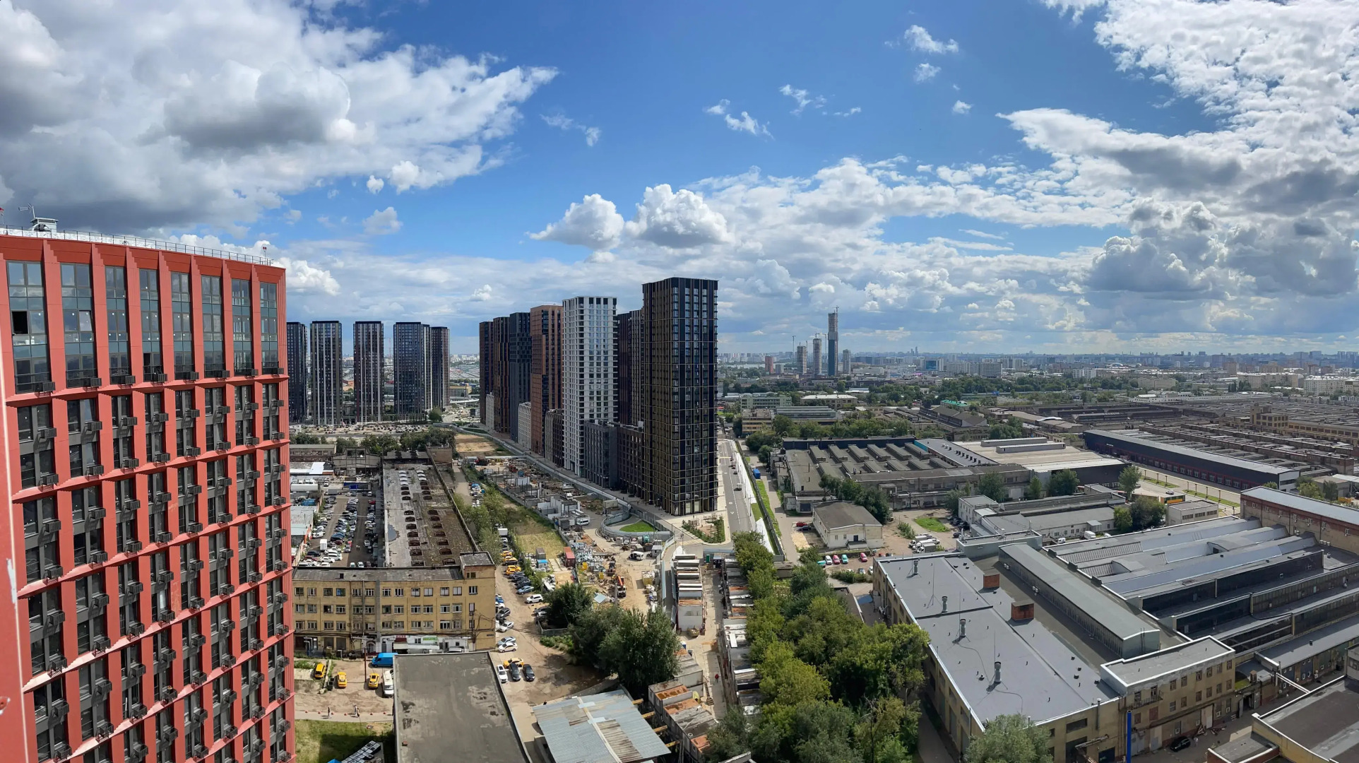 Апартаменты студия на Новоостаповской 20