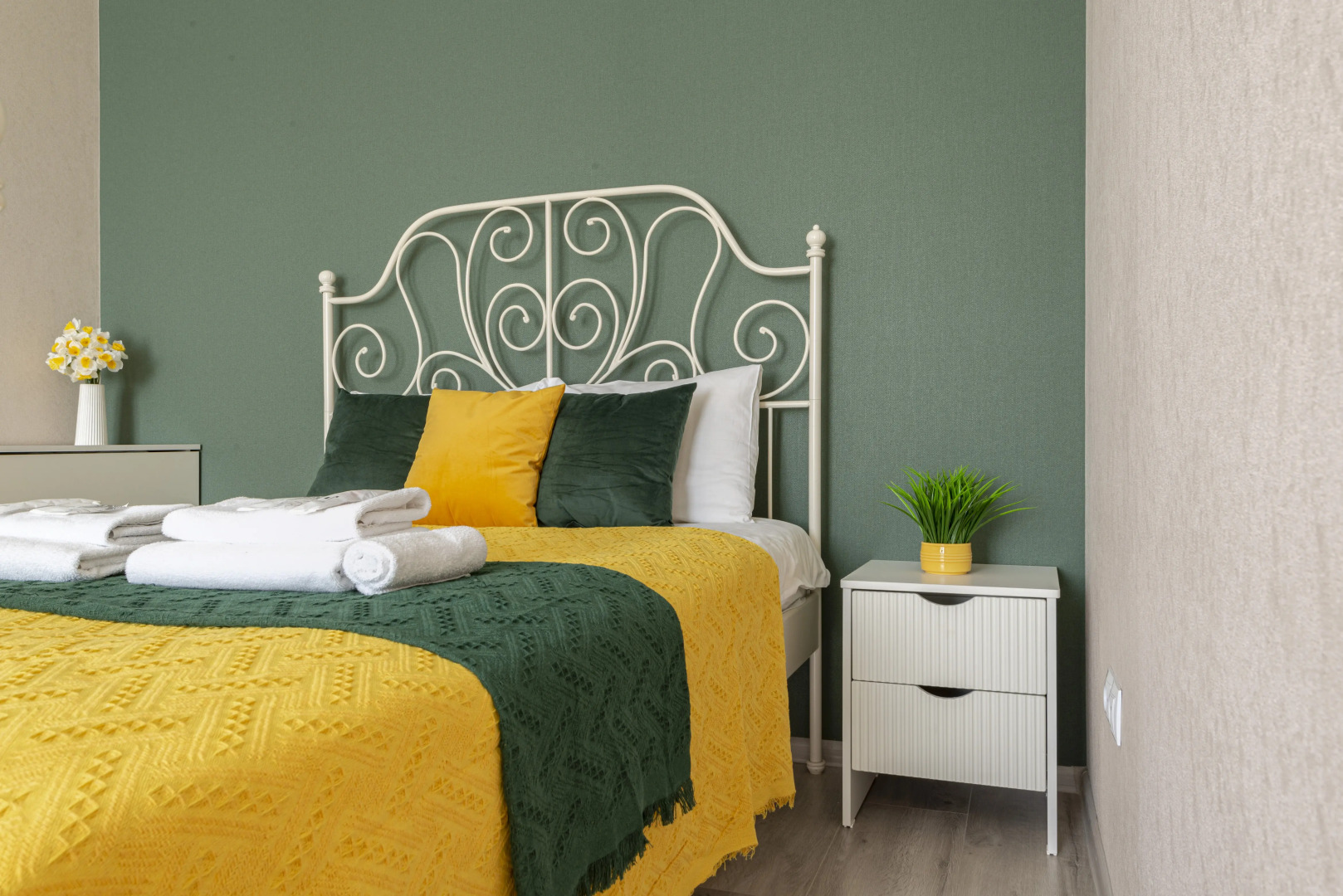 Квартира 1-к недалеко от залива на Пирогова 1/3 от RentAp, 4 сп.места