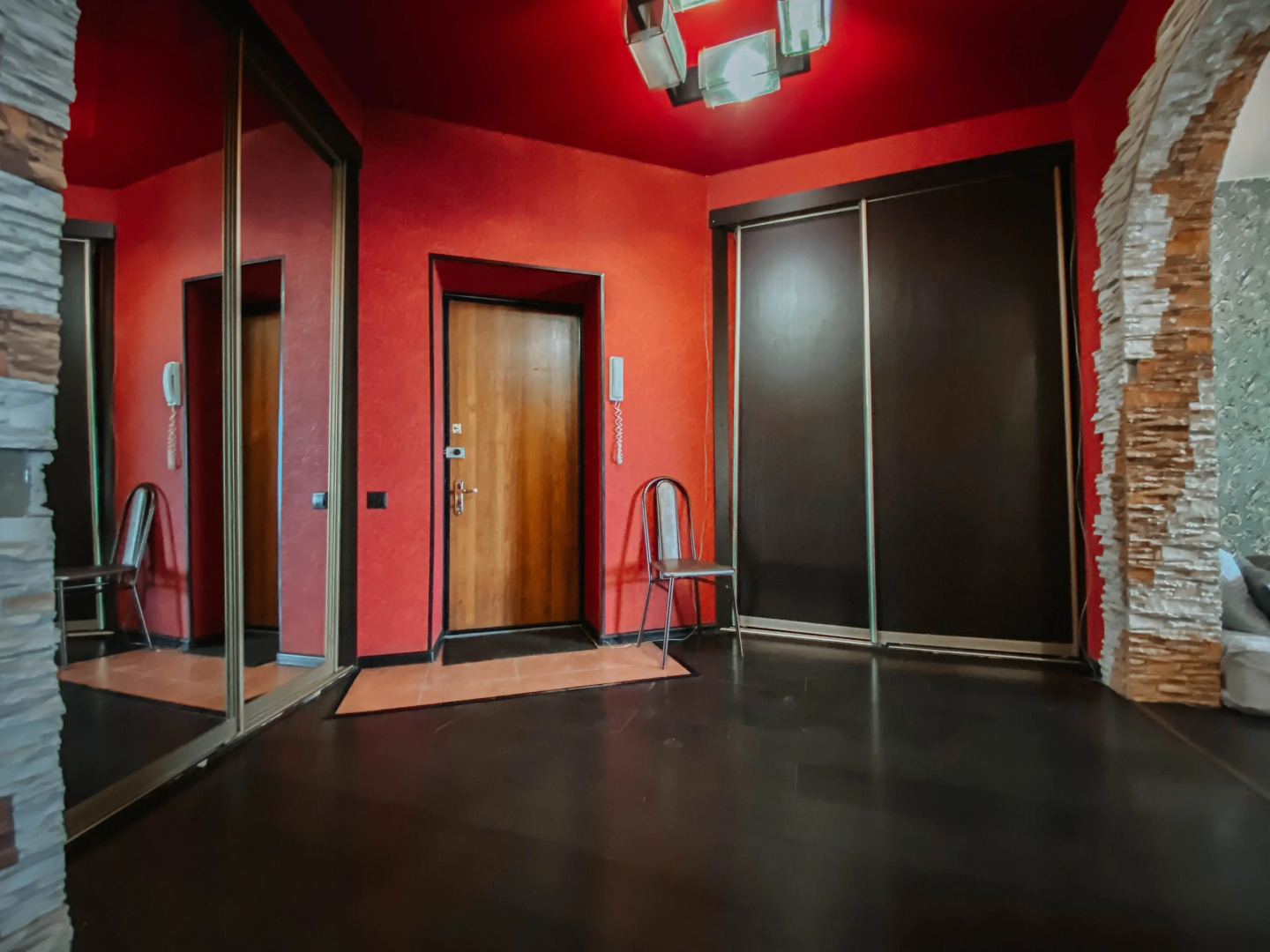 Апартаменты с видом на Волгу в центре города