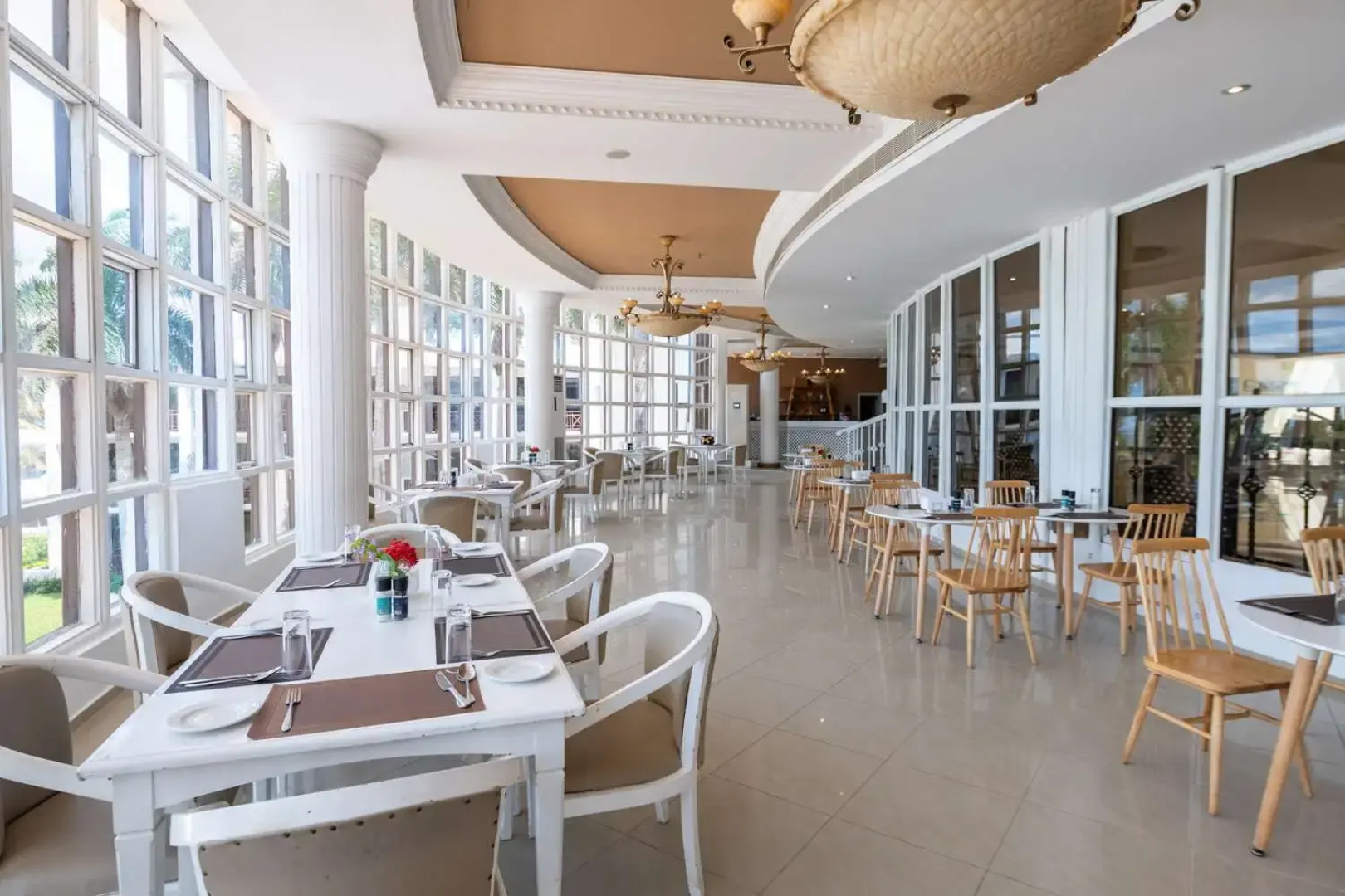 Отель Golden Tulip Dar Es Salaam