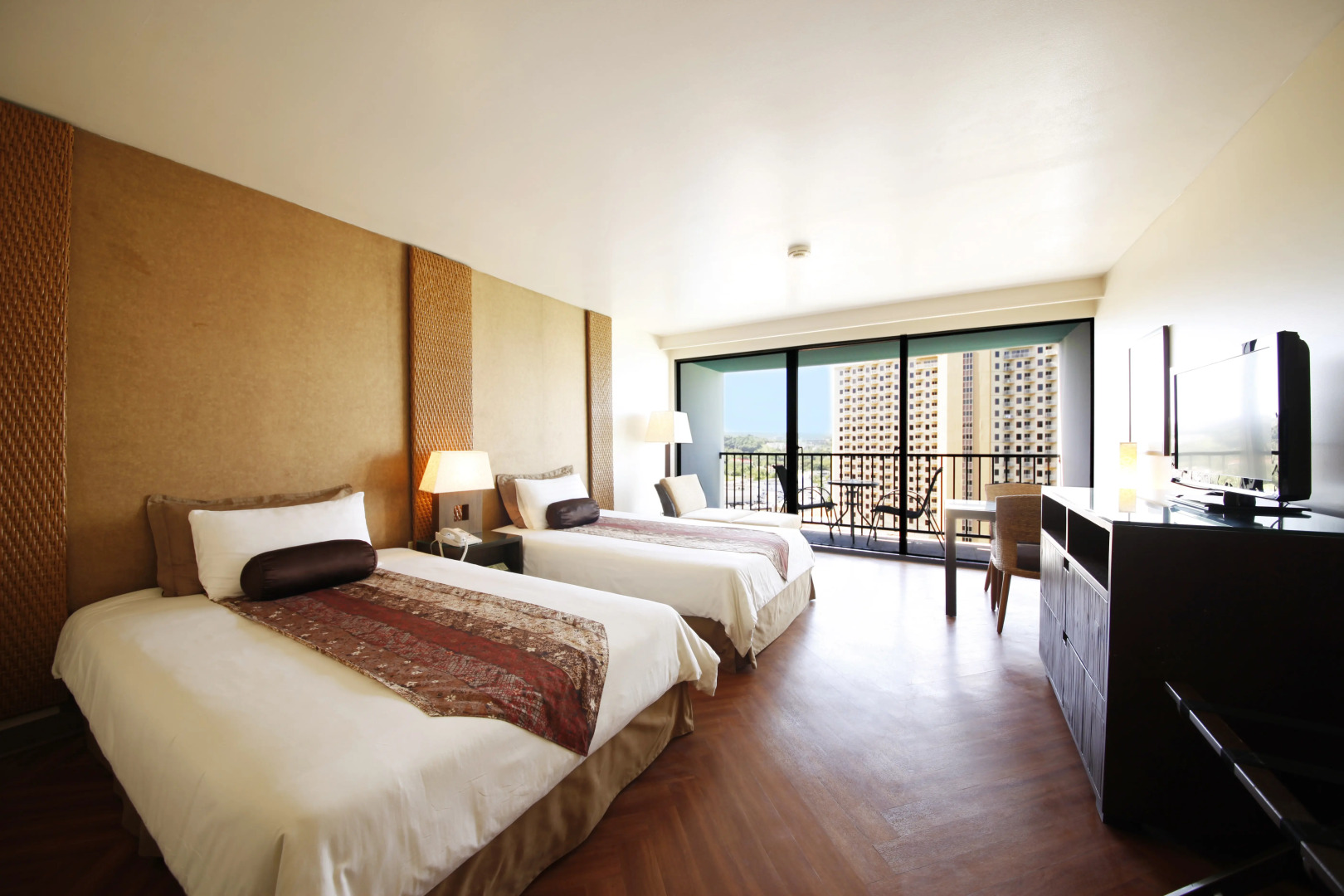 Отель Guam Reef